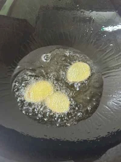 鶏肉と干しイカの煮込みの作り方：5