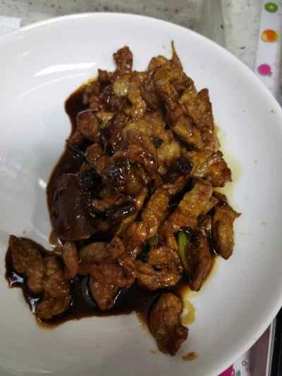 ニンニクの芽入り細切り豚肉の作り方：5