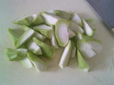 漬けたカラシナ、細切りヘチマ、角切りヘチマを使った煮豆腐の作り方：4