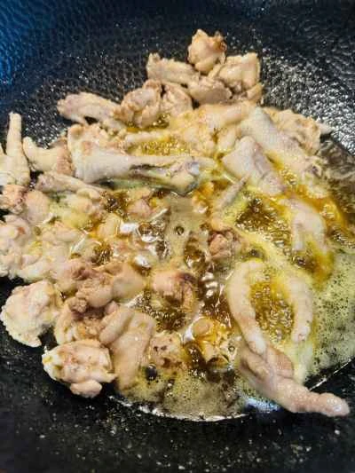 スパイシーチキンの作り方：1