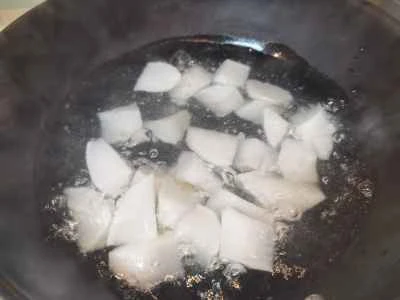 ラムの背骨と大根の煮込みの作り方：6