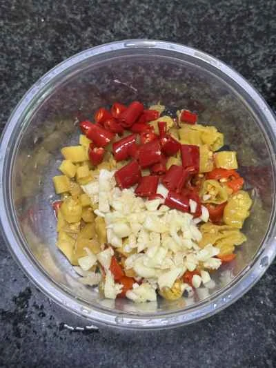 鴨砂肝とピーマンのピクルス炒めの作り方：7