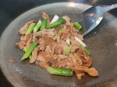 キクラゲと木綿豆腐を使った鶏胸肉の煮込みの作り方：6