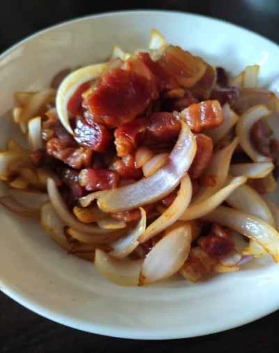 ベーコンと玉ねぎの炒め物のレシピ