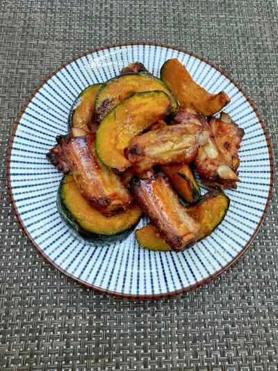 ハチミツ風味のローストポークリブのレシピ