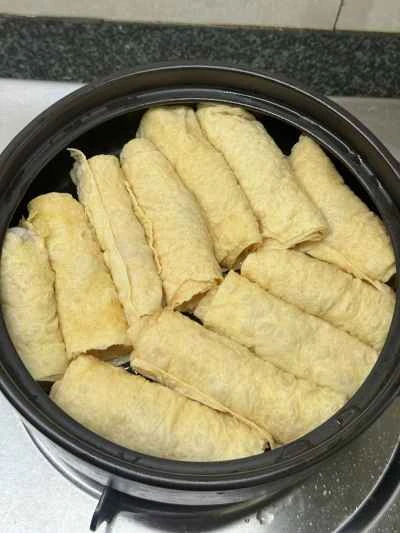 エビとカニカマのクリスピーロールの作り方：16