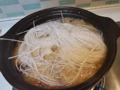 春雨とザワークラウト入り豚スペアリブの煮込みの作り方：9