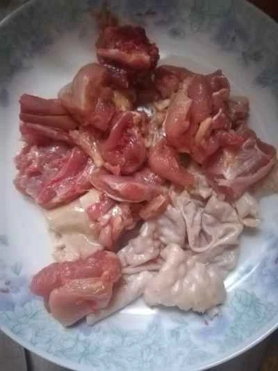 キノコと豆腐入り鶏もも肉の煮込みの作り方：2