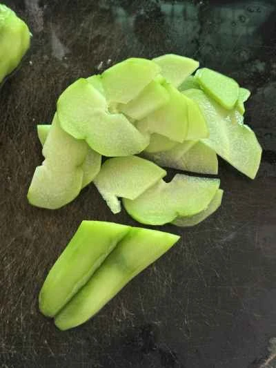 ハヤトウリの炒め方：2