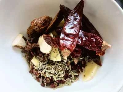 紹興酒で煮込んだ豚足の作り方：4