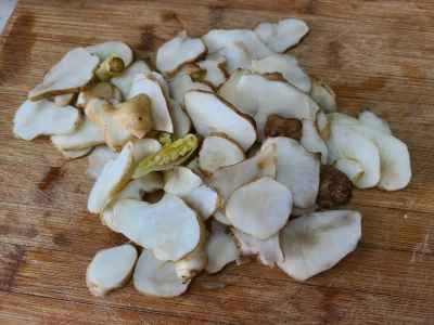 エルサレムアーティチョークとニンジンのサラダの作り方：2