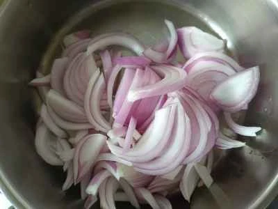 豚肉と玉ねぎの炒め物の作り方：2