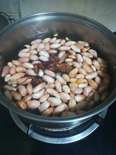 スパイスピーナッツの作り方：2