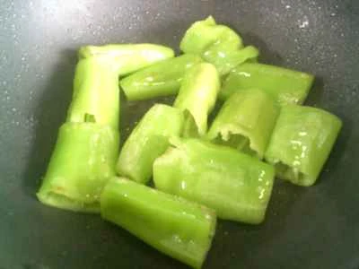 椎茸とピーマンの煮豆腐の作り方：4