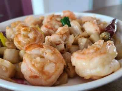 レンコンとエビの炒め物のレシピ