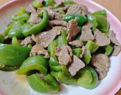 牛肉とピーマンの炒め物のレシピ