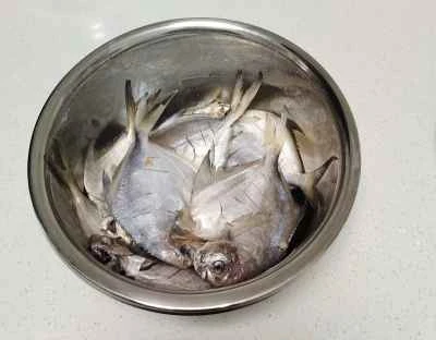 小カレイのソテーのレシピ手順：1