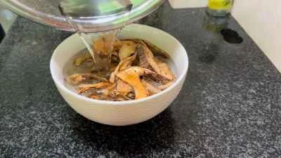 松茸入り鶏肉の煮込みの作り方：2