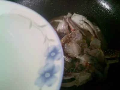 ワタリガニとアサリの炒め物の作り方：5