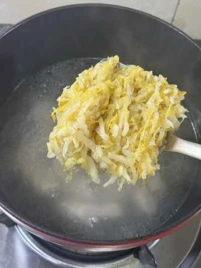 キャベツの酢漬けと豚スペアリブの煮込みの作り方：10