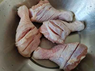 蒸し鶏もも肉のレシピ手順：1