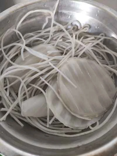 豚肉、春雨、インゲン豆のシチューの作り方：4