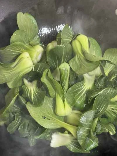 上海白菜と揚げグルテン炒めの作り方：3