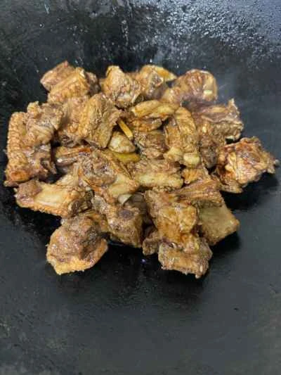 ウズラの卵入り豚スペアリブの煮込みの作り方：6