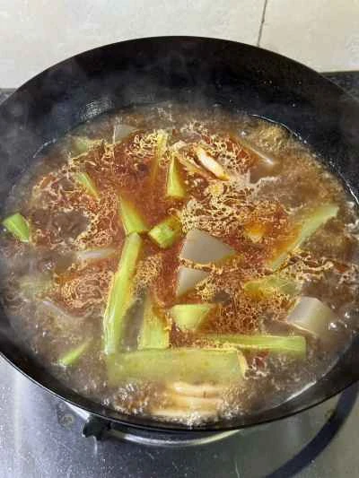 牛肉とエビのペースト鍋の作り方：12