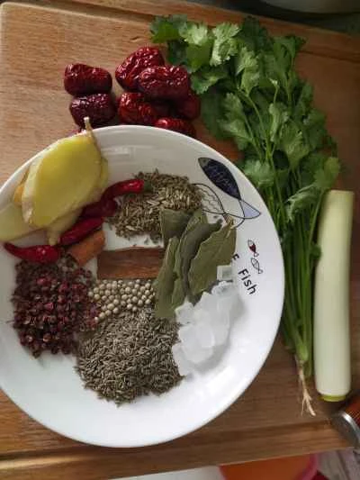 ラムの背骨の鍋の作り方：3