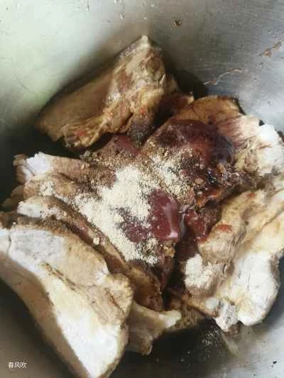 塩漬けカラシナとタロイモを使った豚バラ肉の煮込みの作り方：15