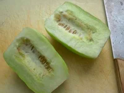 椎茸、卵、きゅうりの炒め物の作り方：4