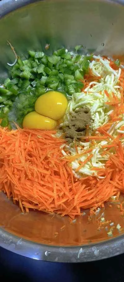 野菜パンケーキのレシピ手順：2