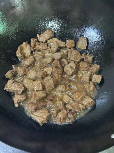 クミンポテトと牛肉のキューブを作る手順：8