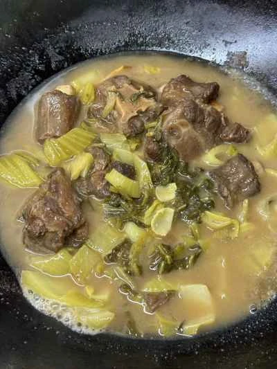 牛テールの煮込みとキャベツのピクルスの作り方：13