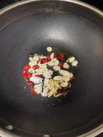 フライドポテトとインゲンの炒め物の作り方：4