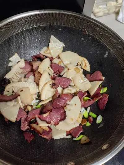 冬筍と豚肉の炒め物の作り方：6