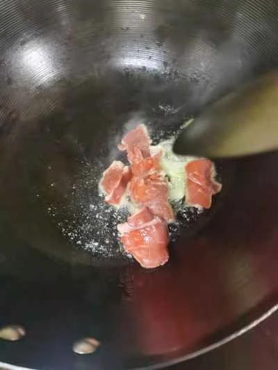 緑と赤のジャガイモのスライスを作る手順：4