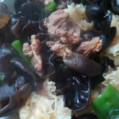 2種類のキノコを使った羊肉の炒め物の作り方：6