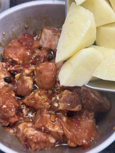 ジャガイモ入り蒸し豚スペアリブの作り方：11