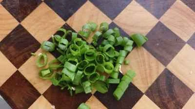 スパイシーなオキアミ炒めの作り方：2