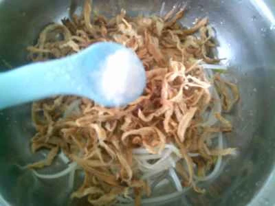 緑豆の芽と千切りの辛子漬けを作る手順：7