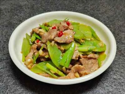 豚肉とレタスの炒め物のレシピ