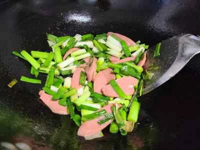 ニンニクの芽とハムの炒め物の作り方：4