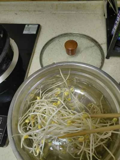 エノキ茸と牛肉のサラダの作り方：3