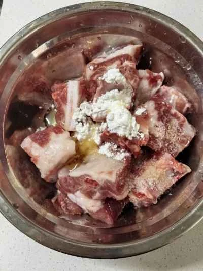 椎茸入り豚バラ肉の煮込みの作り方：2