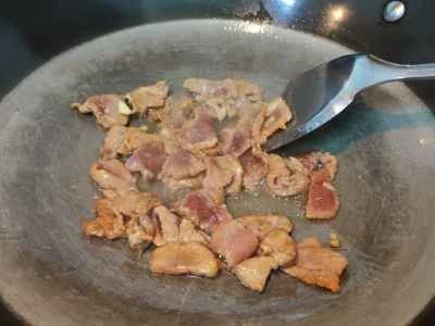 きくらげ、ピーマン、豚肉の炒め物の作り方：6