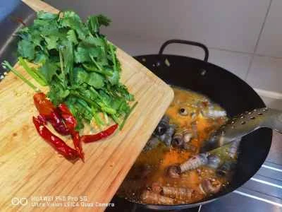 スパイシーなカタツムリ炒めの作り方：8