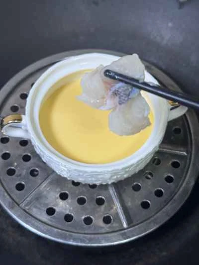 魚の切り身入り蒸し卵の作り方：13