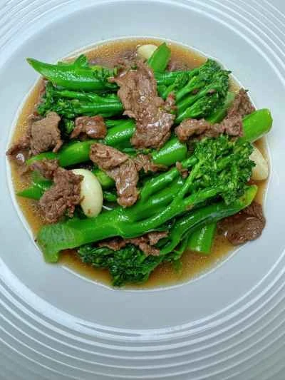 牛肉と甘いブロッコリーの炒め物のレシピ